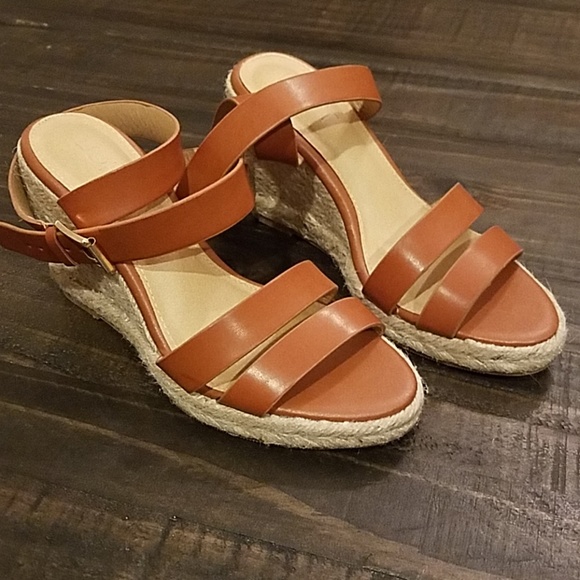 Shoes - Loft Dress Sandals